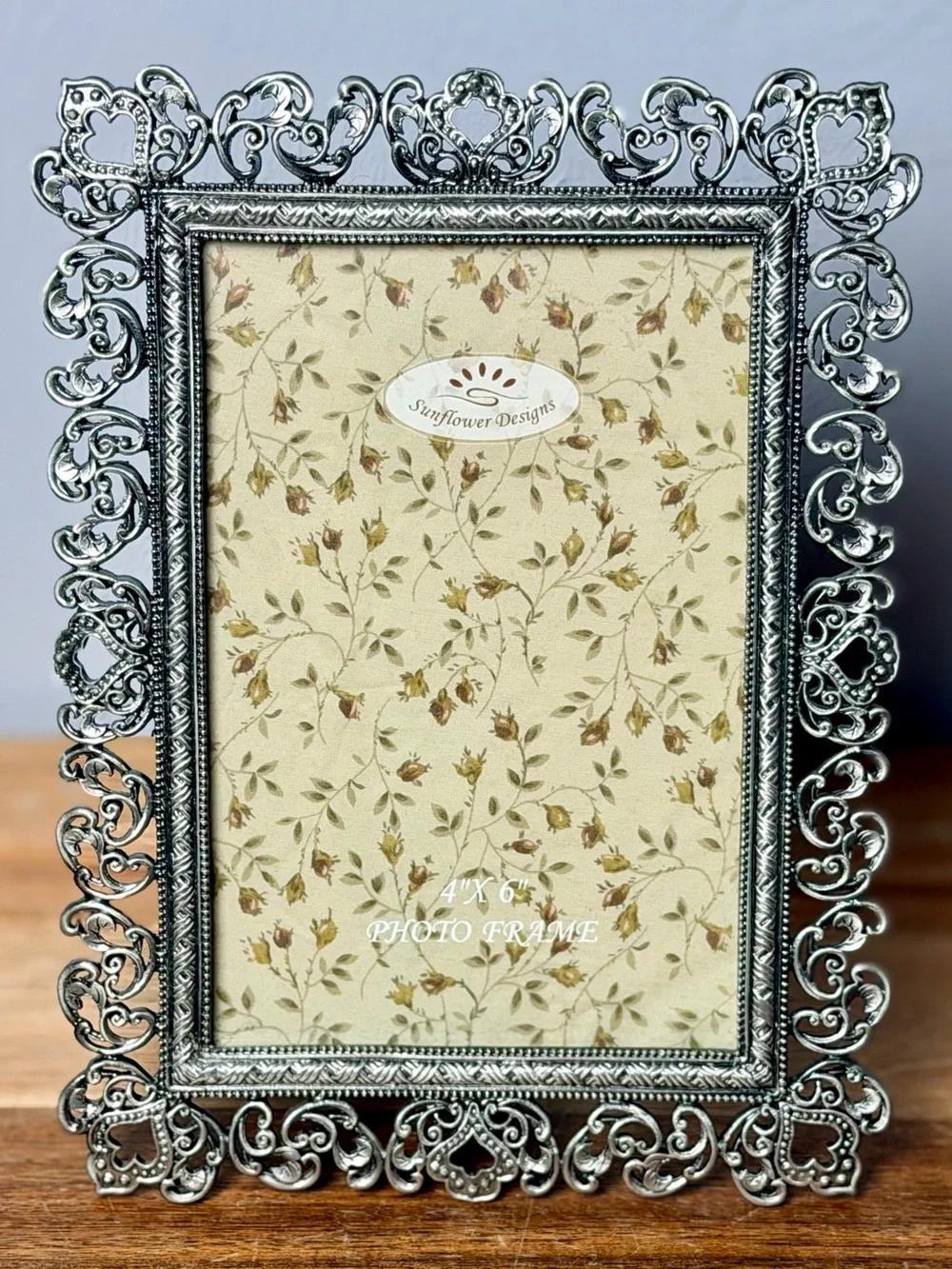 Vintage Ornate Silver Decorative Photo Frame - Silver